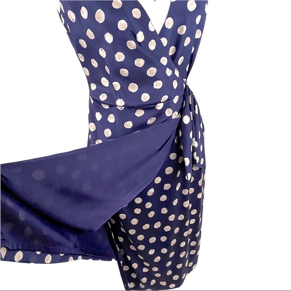 ST. JOHN Sleeveless Faux Wrap Silk Polka Dot Dress - Picture 9 of 13